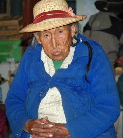 Seniorka z warkoczykiem (PERU)