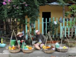Sprzedawczynie owoców z Hoi An (WIETNAM)